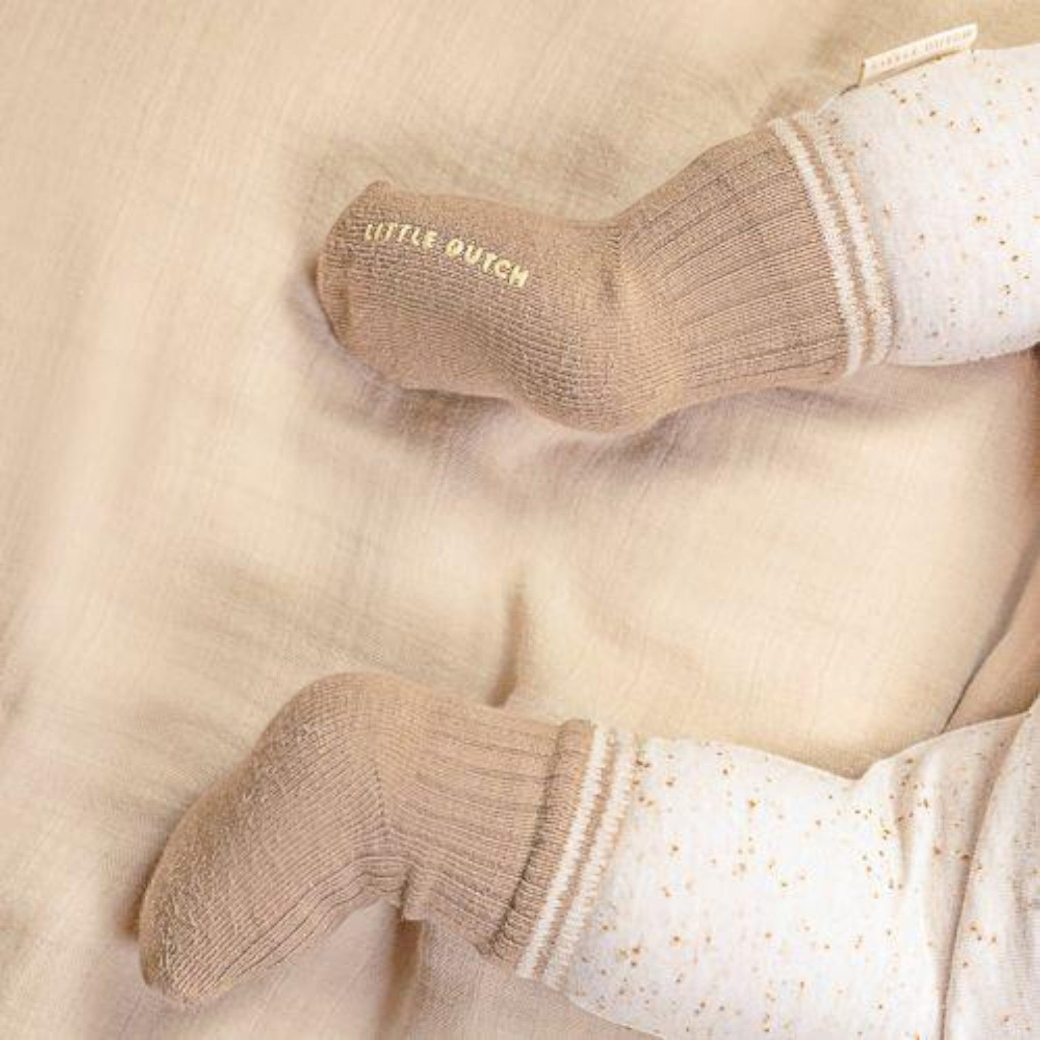 Socks in a pack of 3, Brown CL24229002