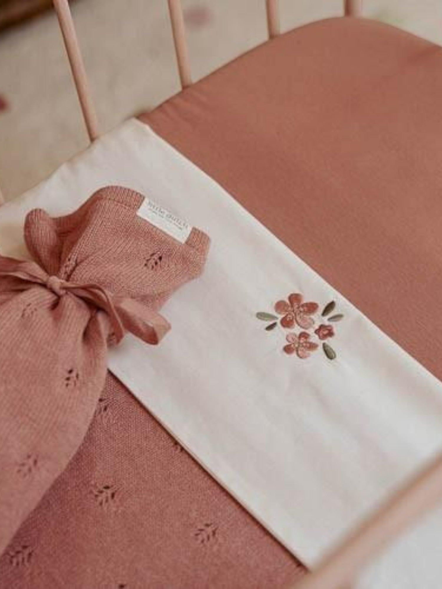 Coperta per culla lavorata a maglia Rosa TE13454009 - NANU' BABY