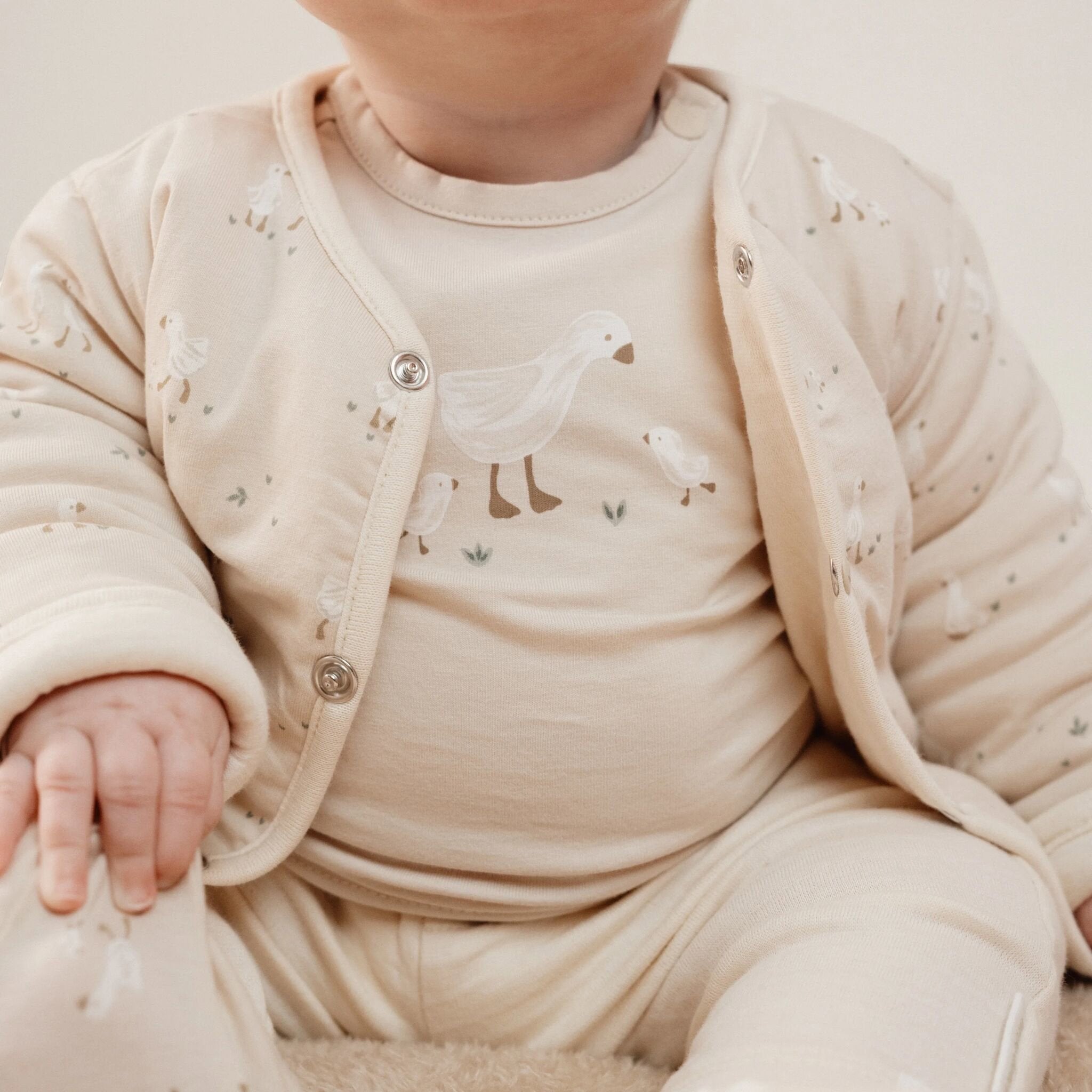 Ivory Long-Sleeve Baby T-Shirt CL25291001